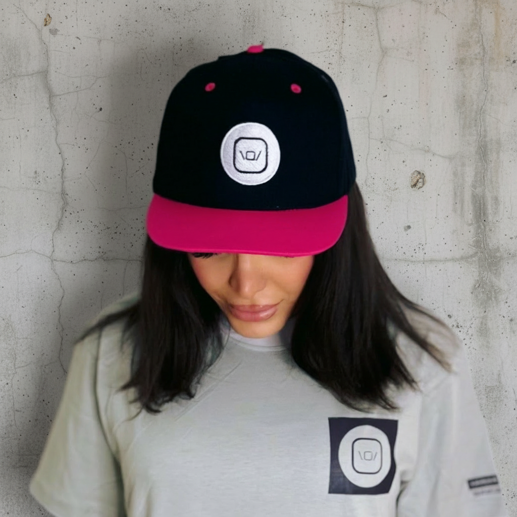 NEW! I Classic Icon Two-Tone Rapper Cap - Black & Pink